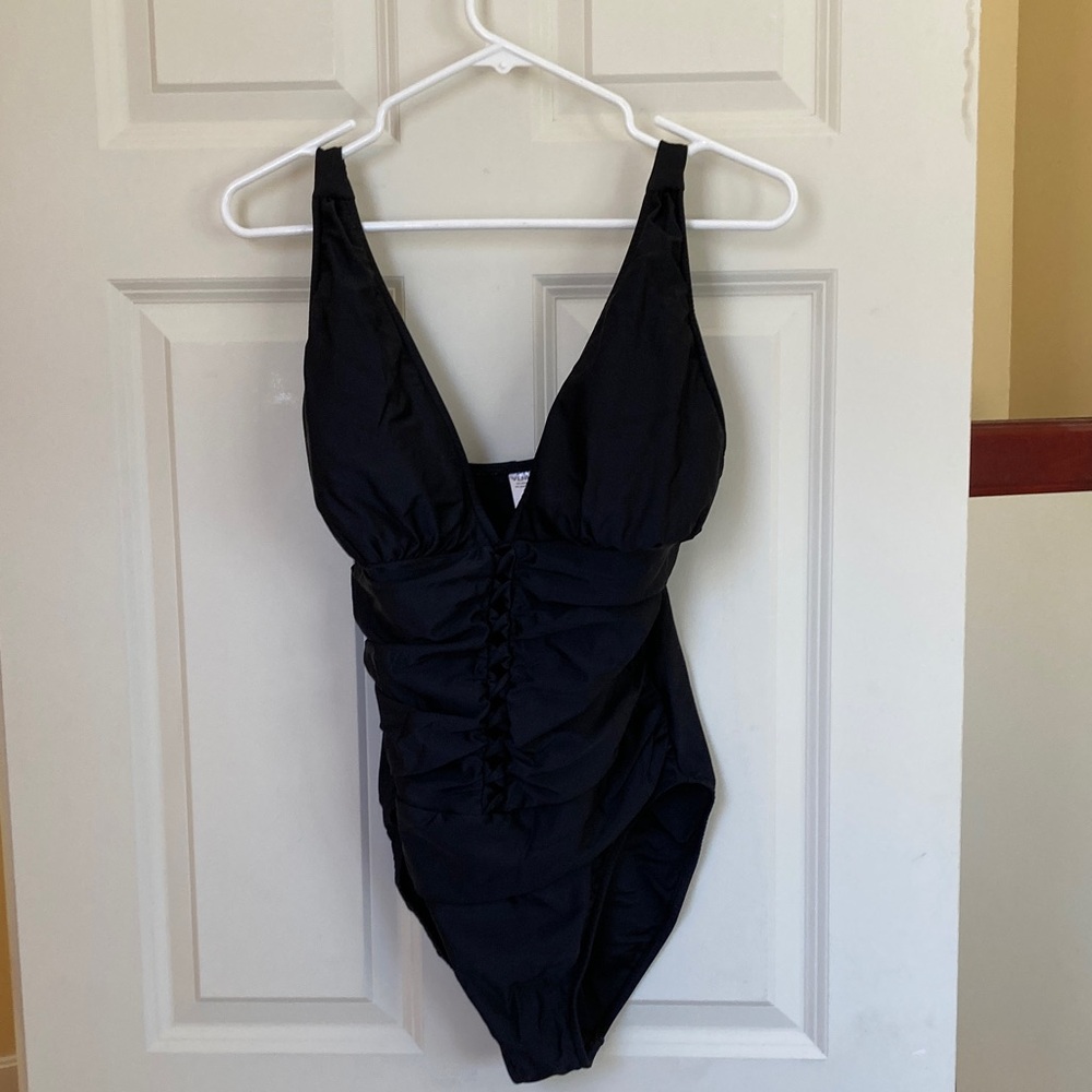 VENUS Black Swimwear